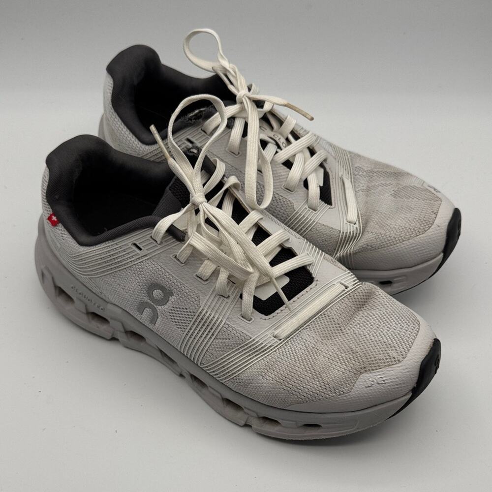 On Running Shoes - Women's 6.5